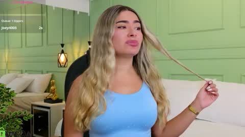 Snapshot of kataliina_18 chatting on 03.09.26 Kat online show from 03.09.26