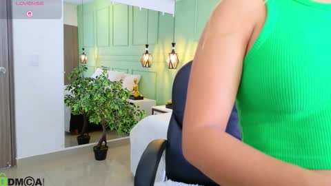 Snapshot of kataliina_18 chatting on 03.14.26 Kat online show from 03.14.26