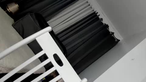 Snapshot of katalinahugecumxx chatting on 10.24.25 katalinahugecumxx online show from 10.24.25