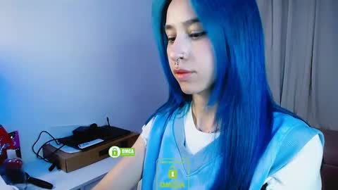 Snapshot of katara_a chatting on 12.16.24 Maca online show from 12.16.24