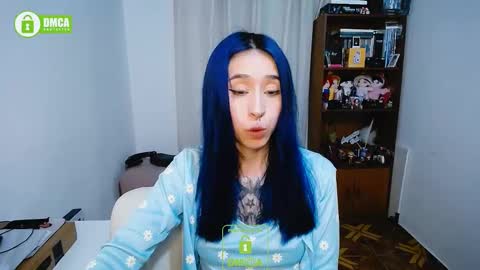 Snapshot of katara_a chatting on 12.24.24 Maca online show from 12.24.24