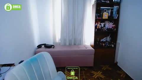 Snapshot of katara_a chatting on 12.24.24 Maca online show from 12.24.24