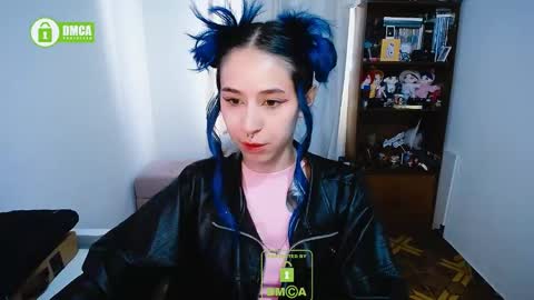 Snapshot of katara_a chatting on 01.22.25 Maca online show from 01.22.25