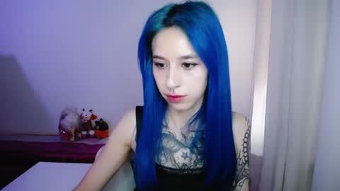 Snapshot of katara_a chatting on 11.05.25 Maca online show from 11.05.25