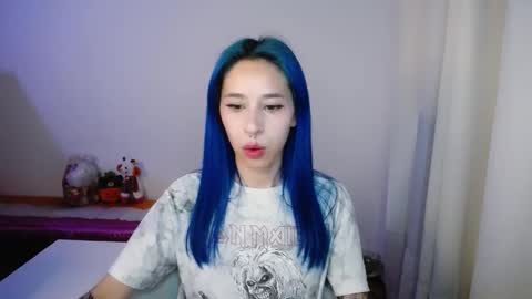 Snapshot of katara_a chatting on 11.19.25 Maca online show from 11.19.25