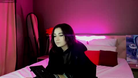 Snapshot of kate_evel chatting on 12.11.24 kate evel online show from 12.11.24