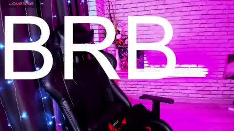 Snapshot of kate_evel chatting on 12.22.24 kate evel online show from 12.22.24