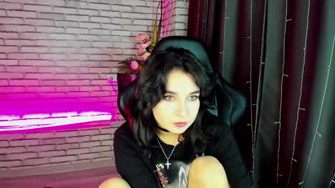 Snapshot of kate_evel chatting on 02.22.25 kate evel online show from 02.22.25