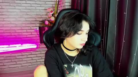 Snapshot of kate_evel chatting on 02.22.25 kate evel online show from 02.22.25