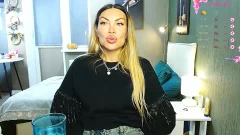 Therapist online show from 12.15.25