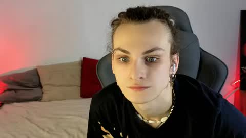 Snapshot of kate_sparkl chatting on 06.19.26 kate_sparkl online show from 06.19.26