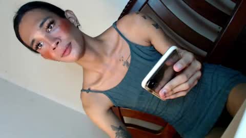 Snapshot of kateanderson69 chatting on 03.04.25 its me kate online show from 03.04.25