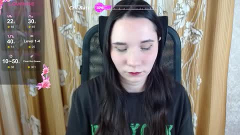 Snapshot of katecrash chatting on 10.18.25 YourKate online show from 10.18.25
