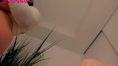 Snapshot of katee_bloss chatting on 07.28.26 Nice to meet you online show from 07.28.26