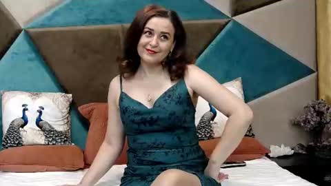 KateQueenston --  online show from 07.11.26