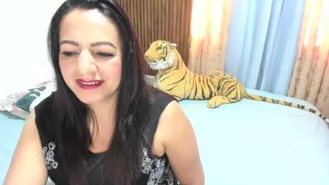 Snapshot of katerinamilf_ chatting on 06.18.26 kata online show from 06.18.26