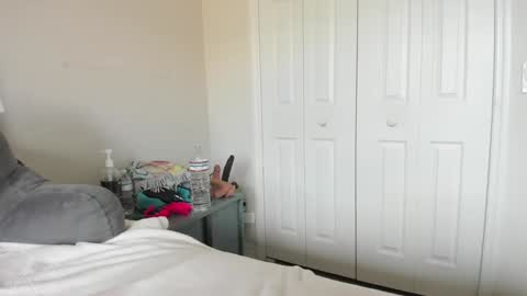 Kates Kurves online show from 12.18.25