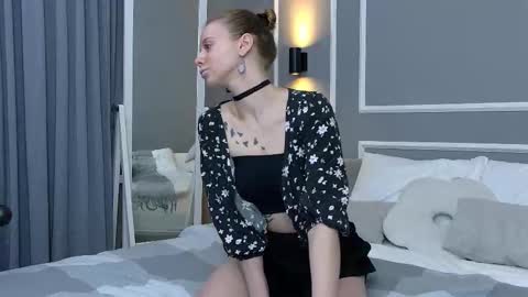 Kate online show from 10.22.25