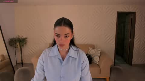 Snapshot of katesunder chatting on 06.17.26 K A T E online show from 06.17.26