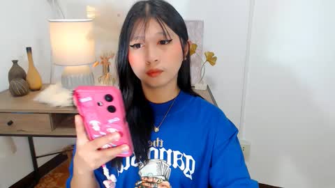 KATE online show from 10.15.25