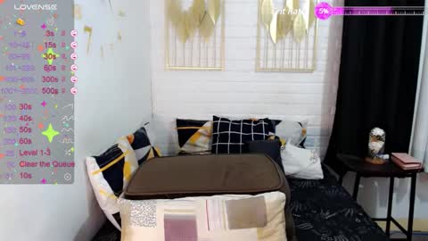 Snapshot of katethefairygodbarbie chatting on 02.12.25    online show from 02.12.25