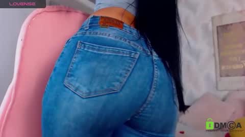 Snapshot of katha_18 chatting on 11.24.25 katy online show from 11.24.25