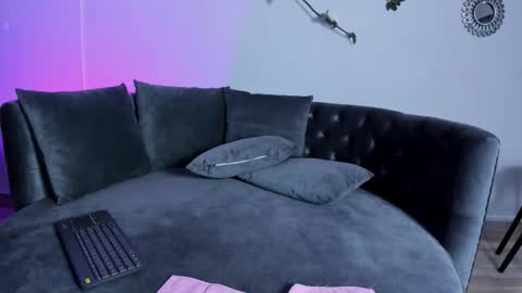 Snapshot of kathe_anderson___ chatting on 11.27.25 KATHE ANDERSON online show from 11.27.25