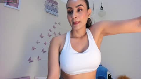 Snapshot of kathe_vergara chatting on 05.11.26 kathe online show from 05.11.26
