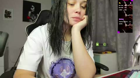 Snapshot of kathiekat chatting on 01.16.25 Kathie online show from 01.16.25