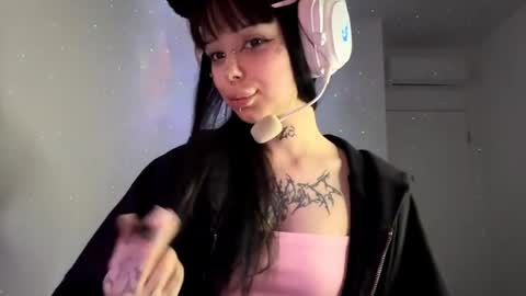 Snapshot of kathimatayoshi chatting on 03.28.26 Luna online show from 03.28.26