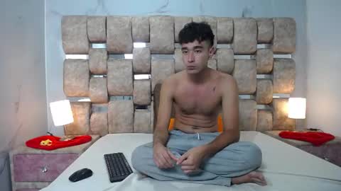 Kaht y Aiden online show from 07.13.26