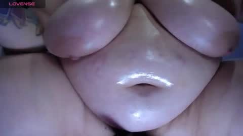 Snapshot of kathybigboobsbbw_ chatting on 07.14.26 kathybigboobsbbw_ online show from 07.14.26