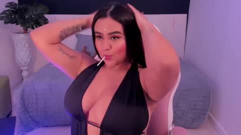 Snapshot of katia_bigboobs11 chatting on 02.20.26 Katia online show from 02.20.26