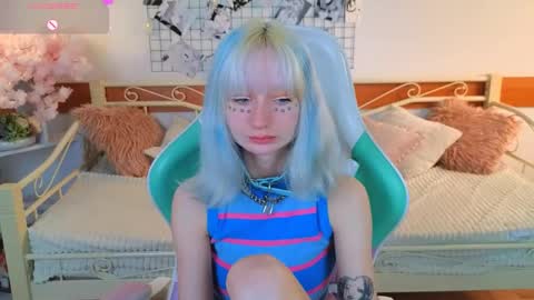 Katia  online show from 04.25.26
