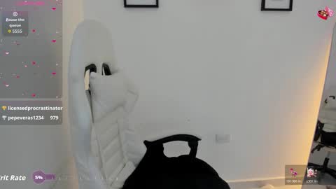 Snapshot of katialips_ chatting on 01.07.26 Katia online show from 01.07.26