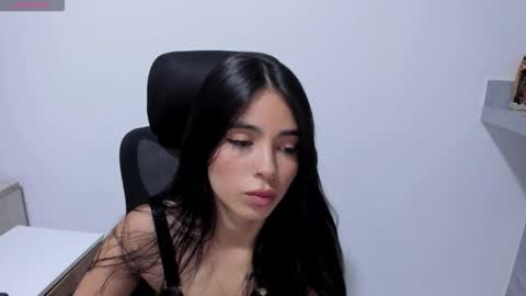 Snapshot of katialips_ chatting on 01.13.26 Katia online show from 01.13.26