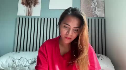 katiefrox  online show from 11.09.25