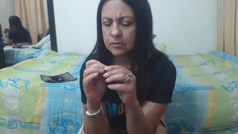 katie online show from 12.20.24