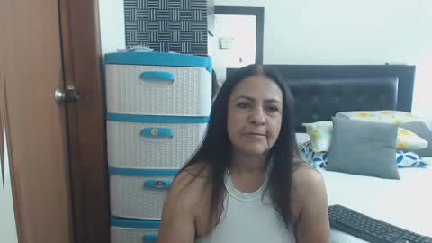 katie online show from 12.24.24