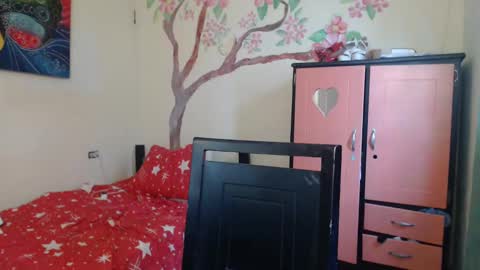 katiusca_horny2 online show from 11.11.25