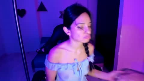 Snapshot of katiuska_doll_squirt chatting on 06.28.26 katiuska_doll_squirt online show from 06.28.26