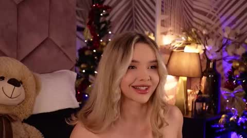 Snapshot of katjolie chatting on 12.13.25 KatJolie online show from 12.13.25