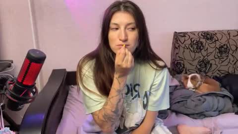 Snapshot of katrin_kristal chatting on 05.31.26 naked in pvt show 100 tk online show from 05.31.26