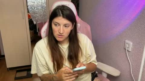 Snapshot of katrin_kristal chatting on 06.12.26 naked in pvt show 100 tk online show from 06.12.26