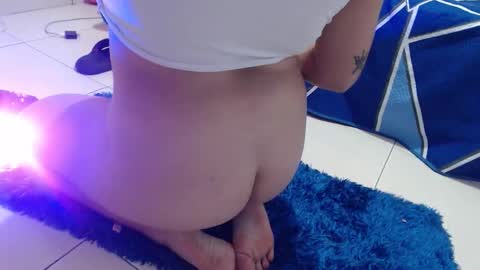 Snapshot of katrina_0 chatting on 02.12.26 Katrina online show from 02.12.26