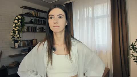 Kate Aurora online show from 03.15.26