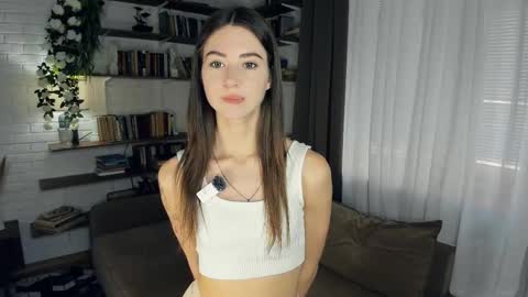 Kate Aurora online show from 03.20.26