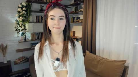 Kate Aurora online show from 03.21.26