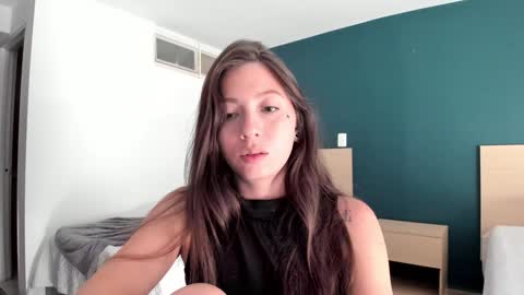 Snapshot of katrinrosex chatting on 01.20.25 Katrin online show from 01.20.25