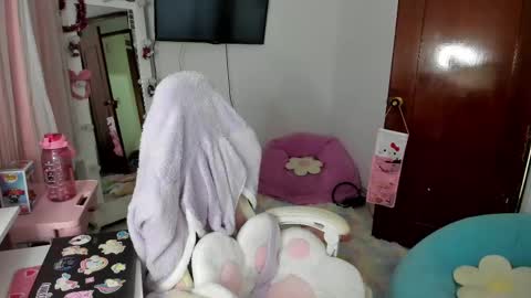 Snapshot of katrinrosex chatting on 03.11.25 Katrin online show from 03.11.25